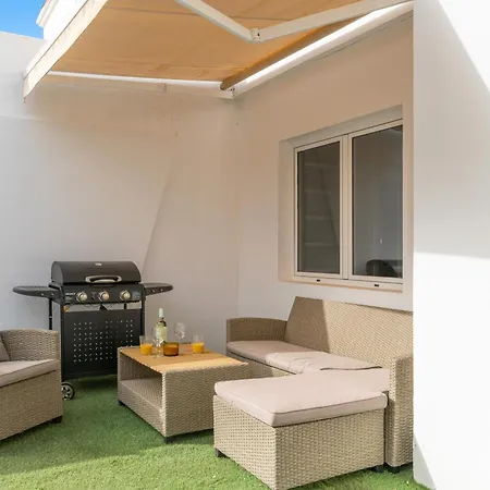 Villa Berkana De Lujo Con Piscina Playa Honda (Lanzarote)
