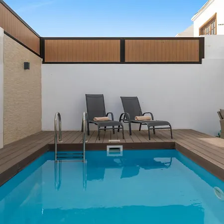 Villa Berkana De Lujo Con Piscina Playa Honda (Lanzarote)